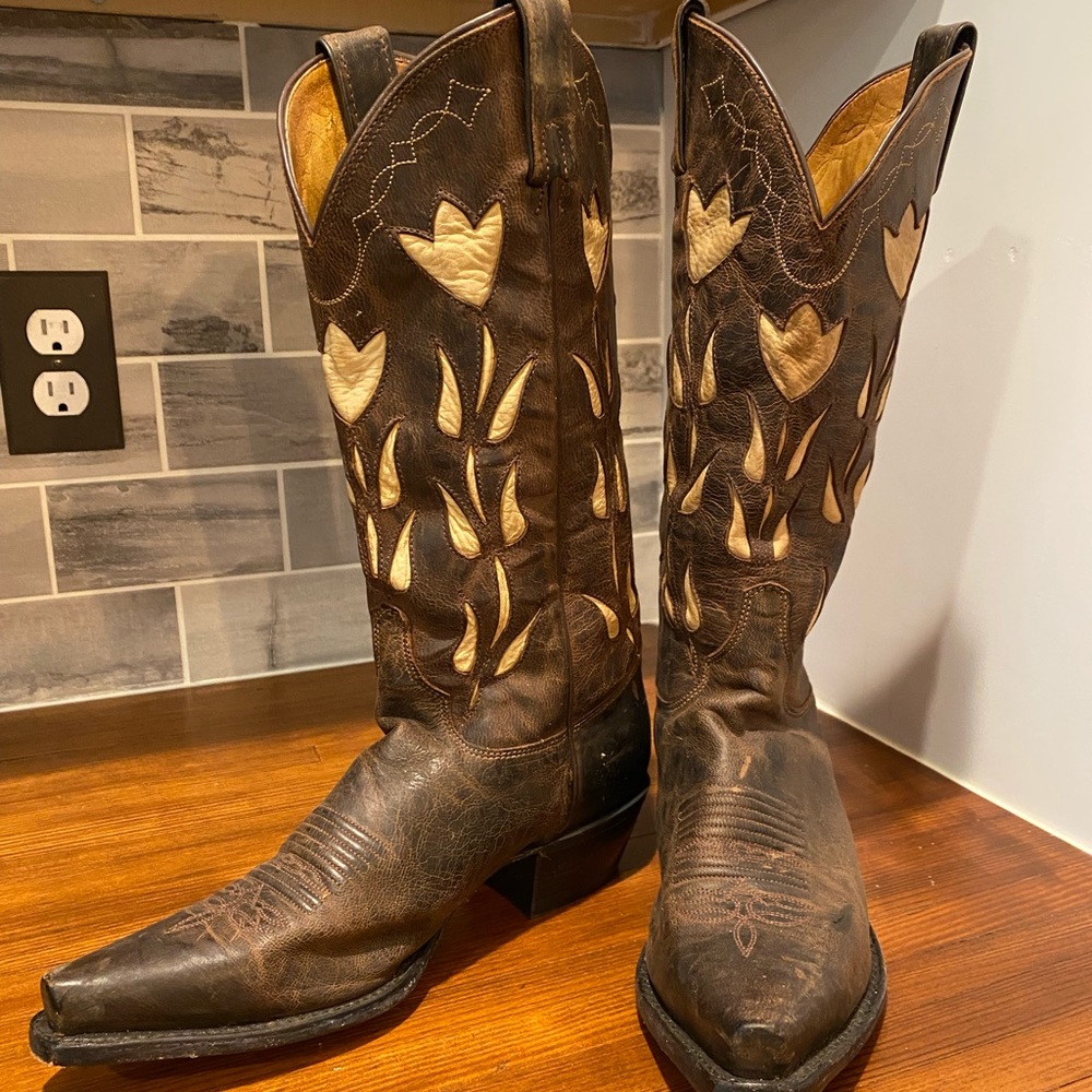 Justin cowboy boots